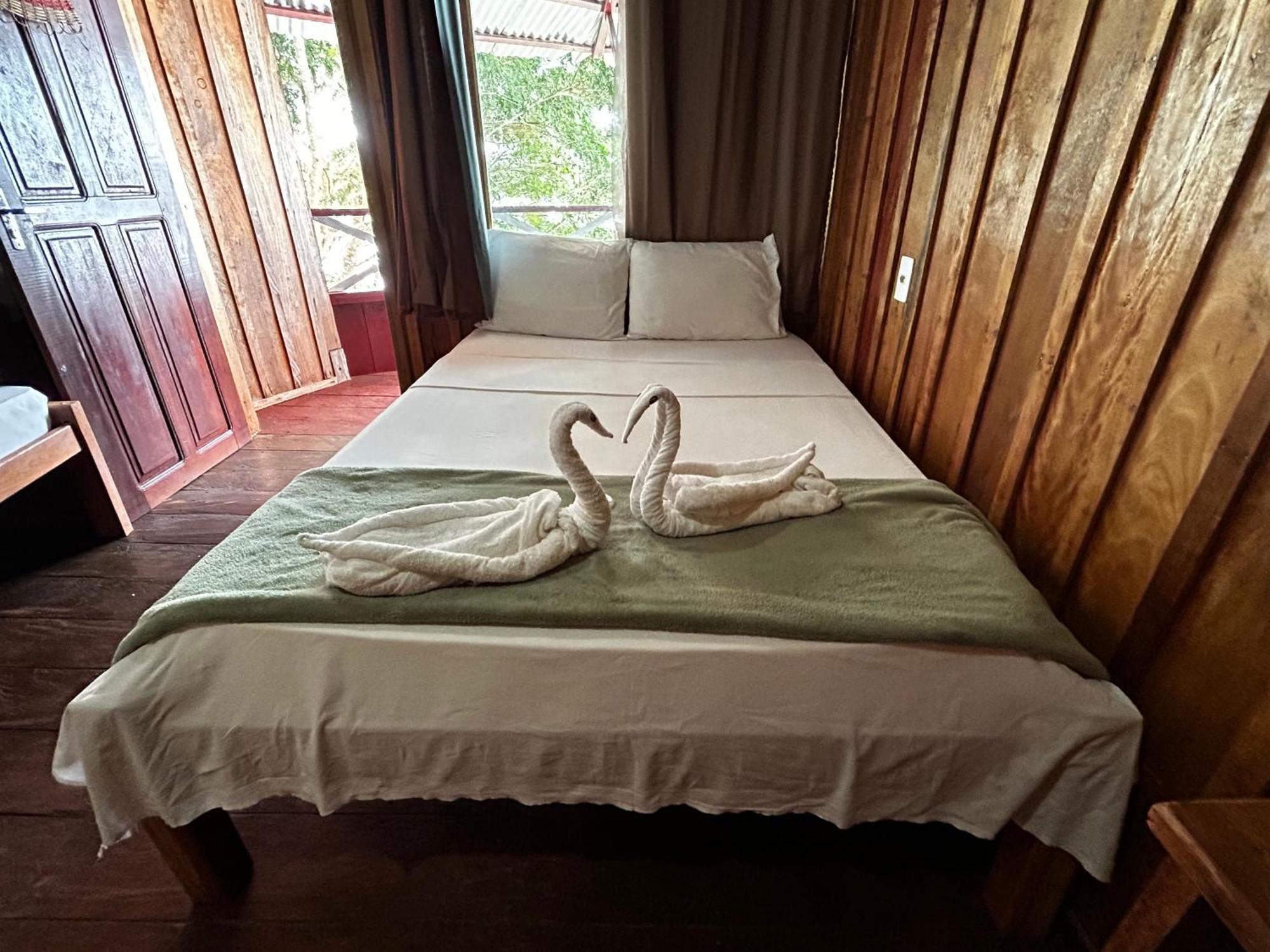 Vista Do Lago Jungle Lodge Cajual Luaran gambar